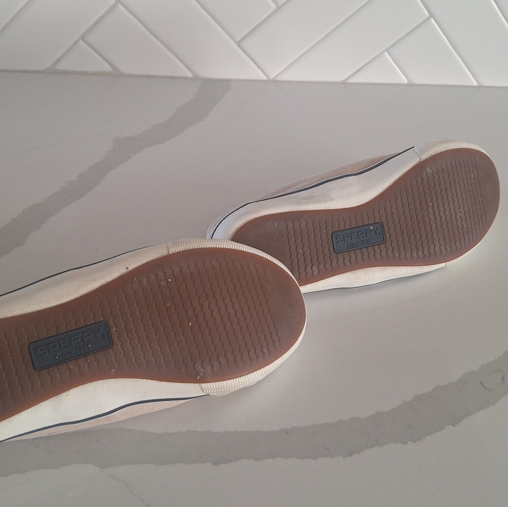 Sperry Beige Canvas Shoes with White Laces - Picture 5 of 5